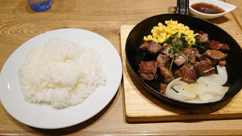 神田の肉バルRUMP CAP 赤羽店のMIXステーキ