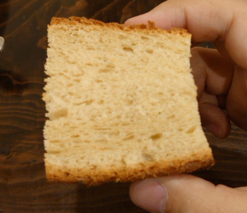 王子 オステリア オリーヴァ ネーラ トウキョウ （Osteria Oliva Nera a TOKYO）自家製パン