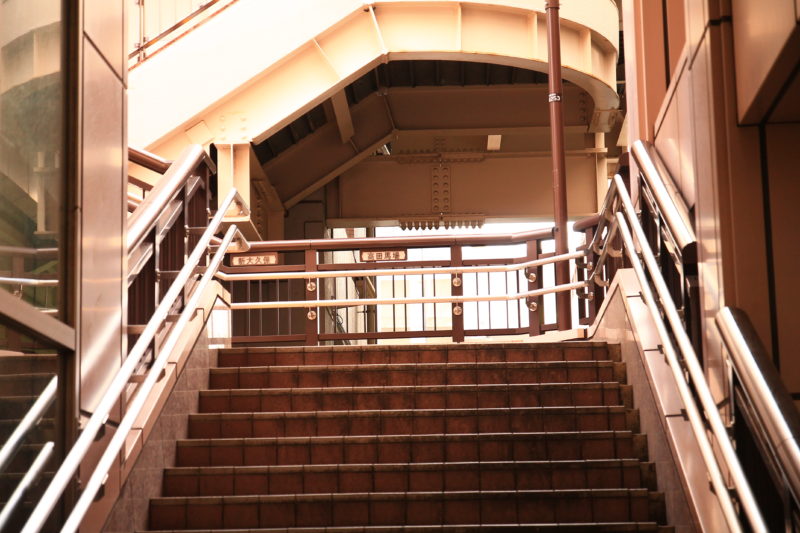 田端駅 階段