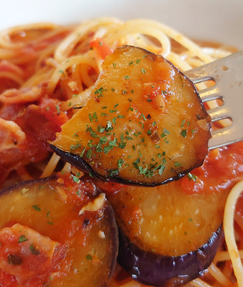 王子 赤いどうくつ トマトソースのスパゲッティ