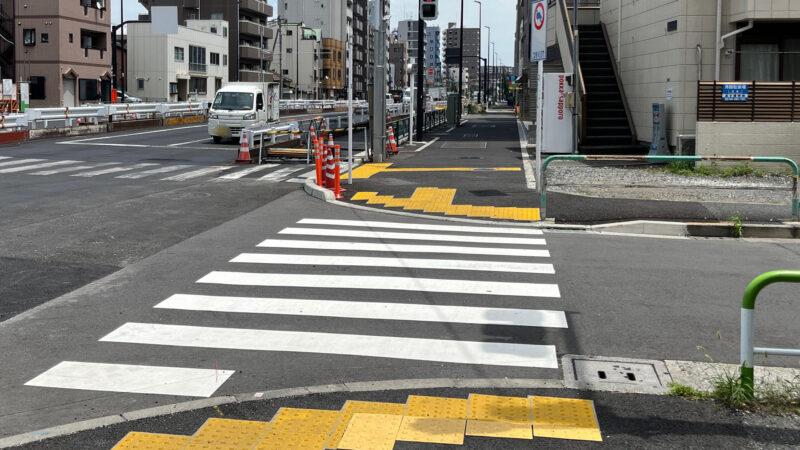 赤羽岩淵 横断歩道