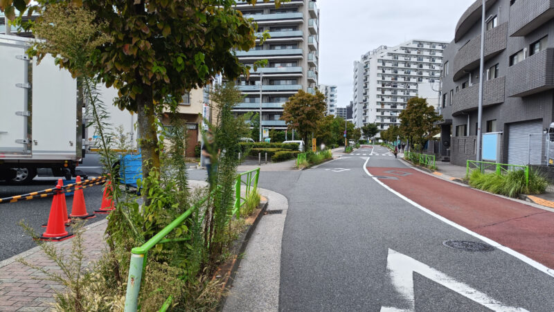 ファミリーマート 東京成徳学園前店