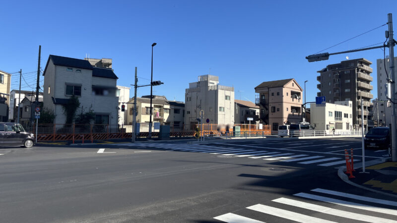 赤羽岩淵 横断歩道 舗装工事