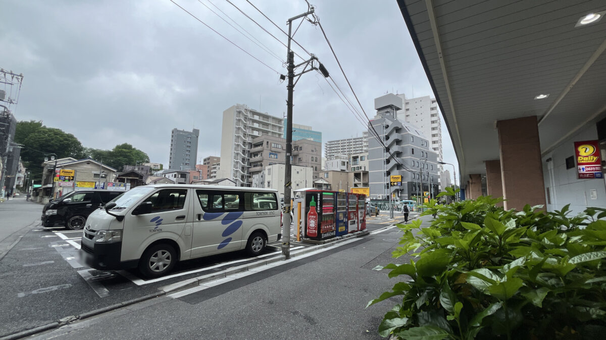 赤羽西 スリラチャ