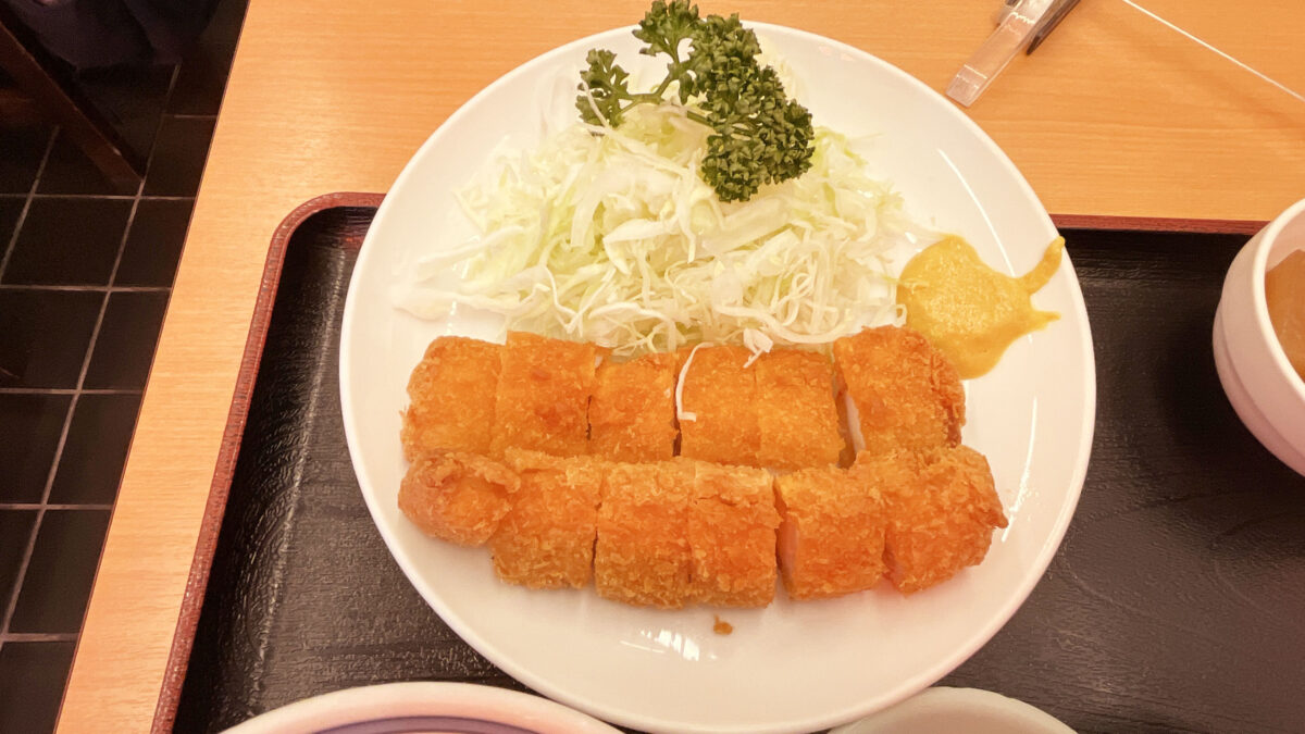 三忠食堂　赤羽