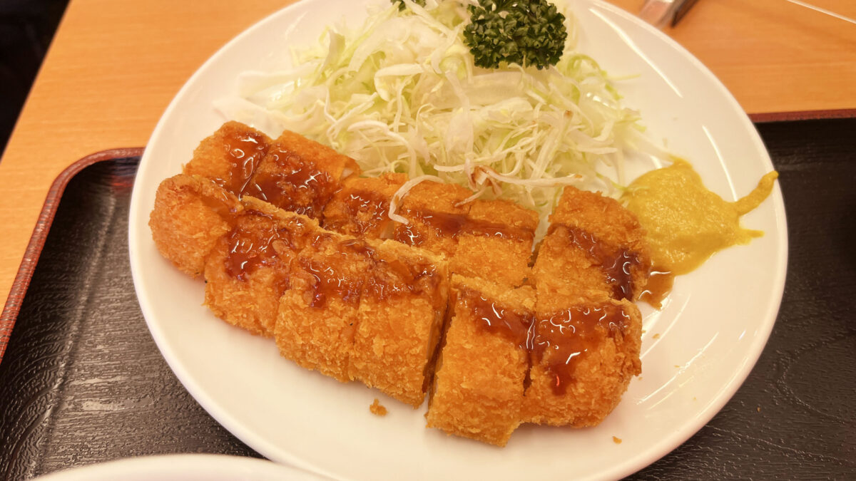 三忠食堂　赤羽