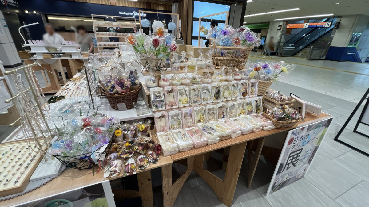 エキュート赤羽みなみ ヨリミチ広場