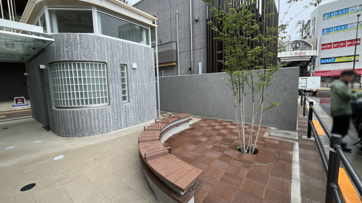 十条駅北口 公衆トイレ