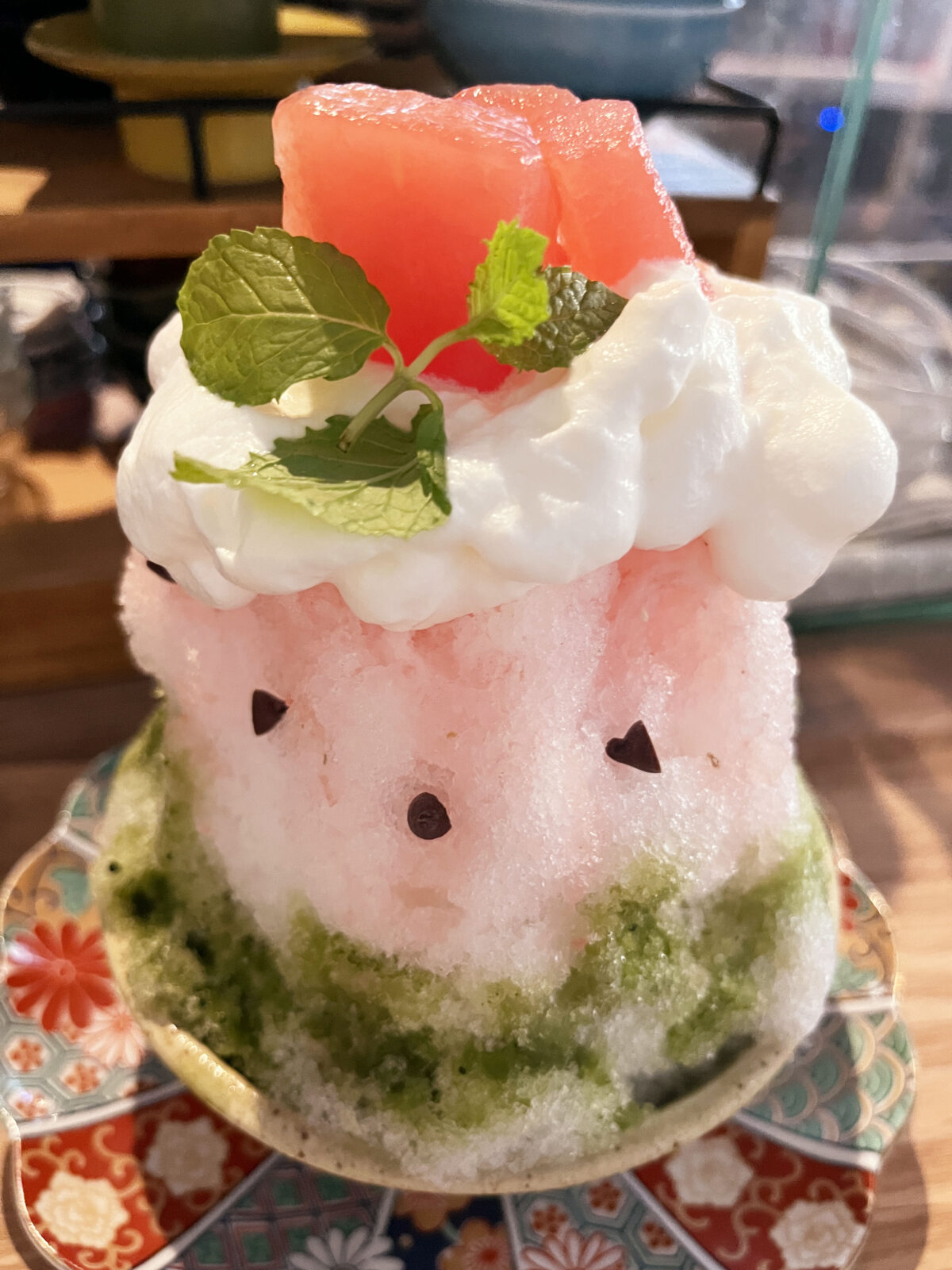 氷屋ハチ