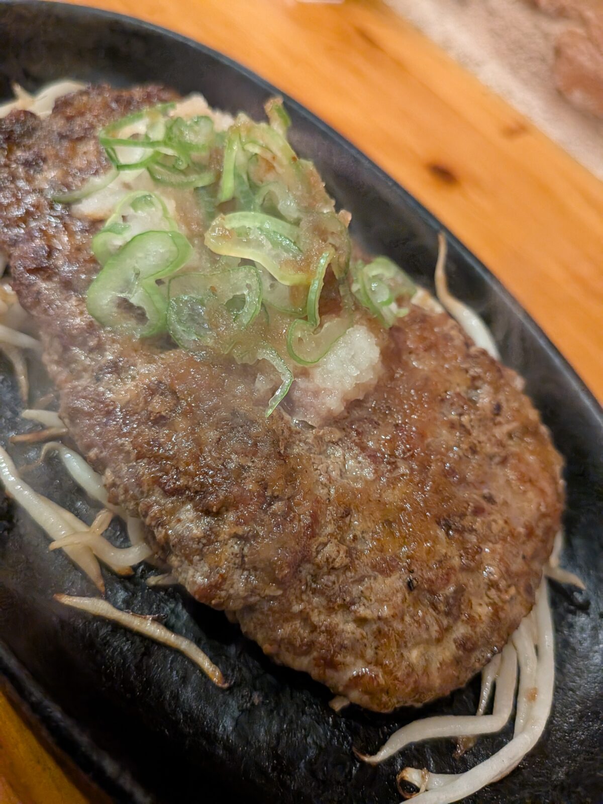 王子 牛タンバーグ 誠
