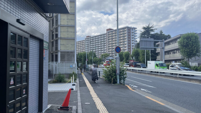 北赤羽 AkabaneCaféにじいろのひつじ