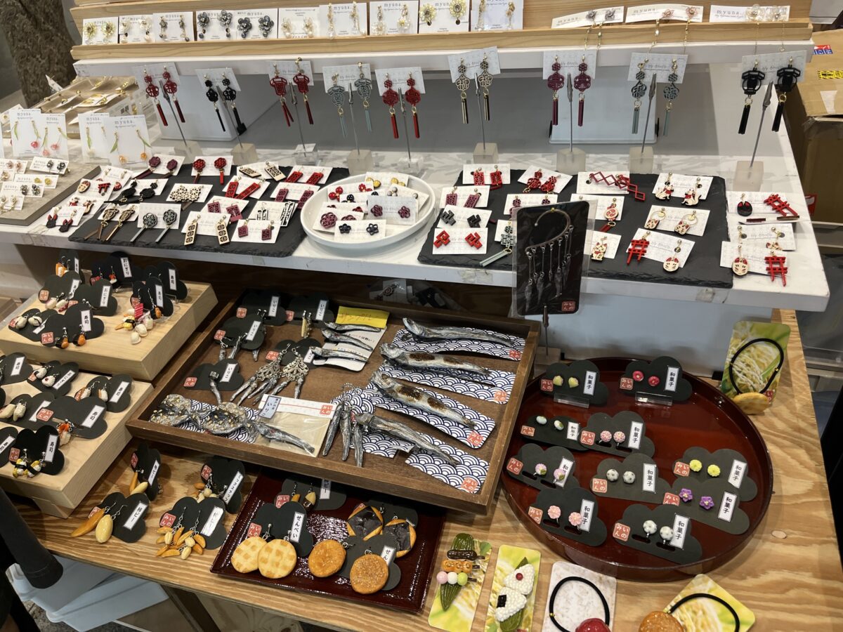 エキュート赤羽きた ヨリミチ広場
