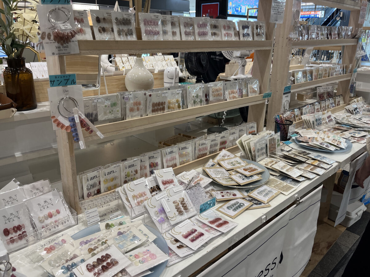 エキュート赤羽きた ヨリミチ広場