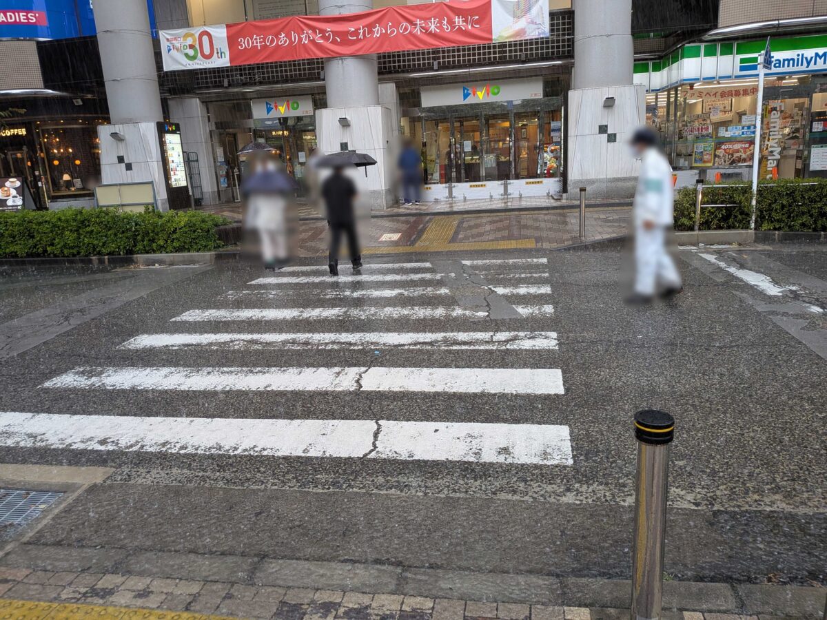 赤羽駅ビビオ前