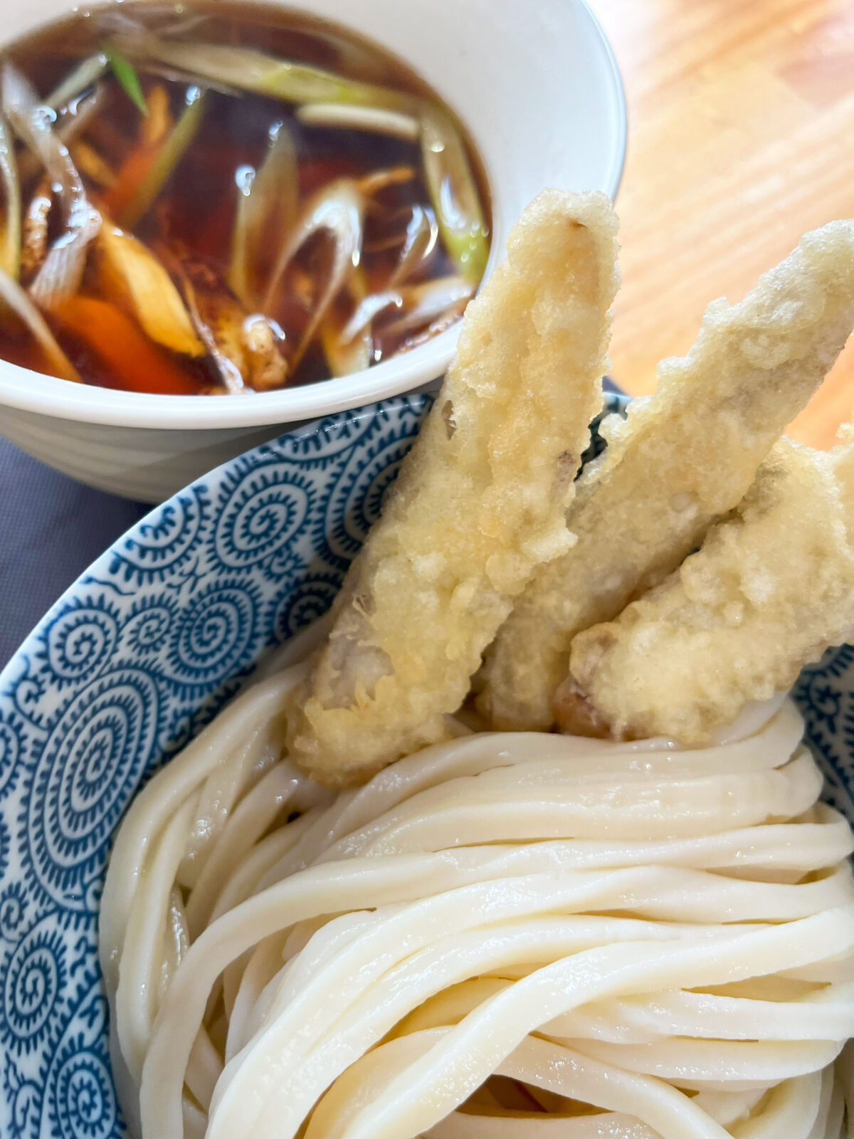 赤羽 うずまき 鶏ごぼうつけうどん