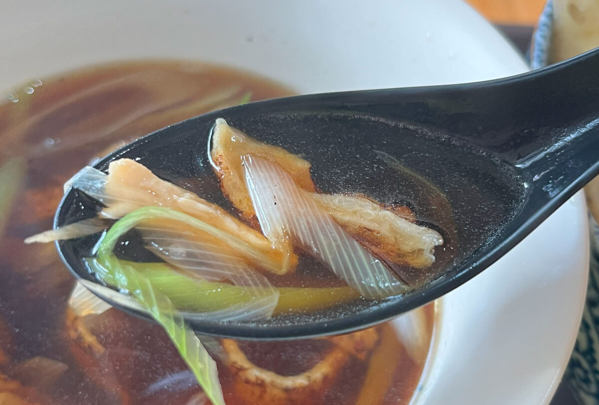 赤羽 うずまき 鶏ごぼうつけうどん