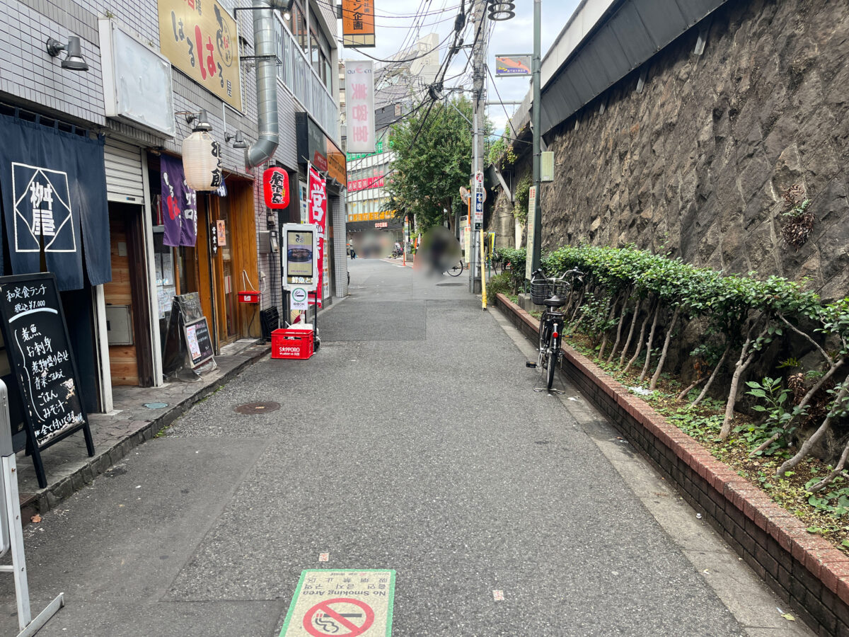 王子 琉球居酒屋クオッカ タコライス