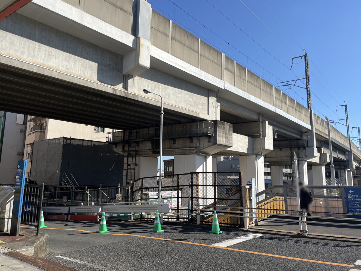 東十条駅南口 エレベーター工事