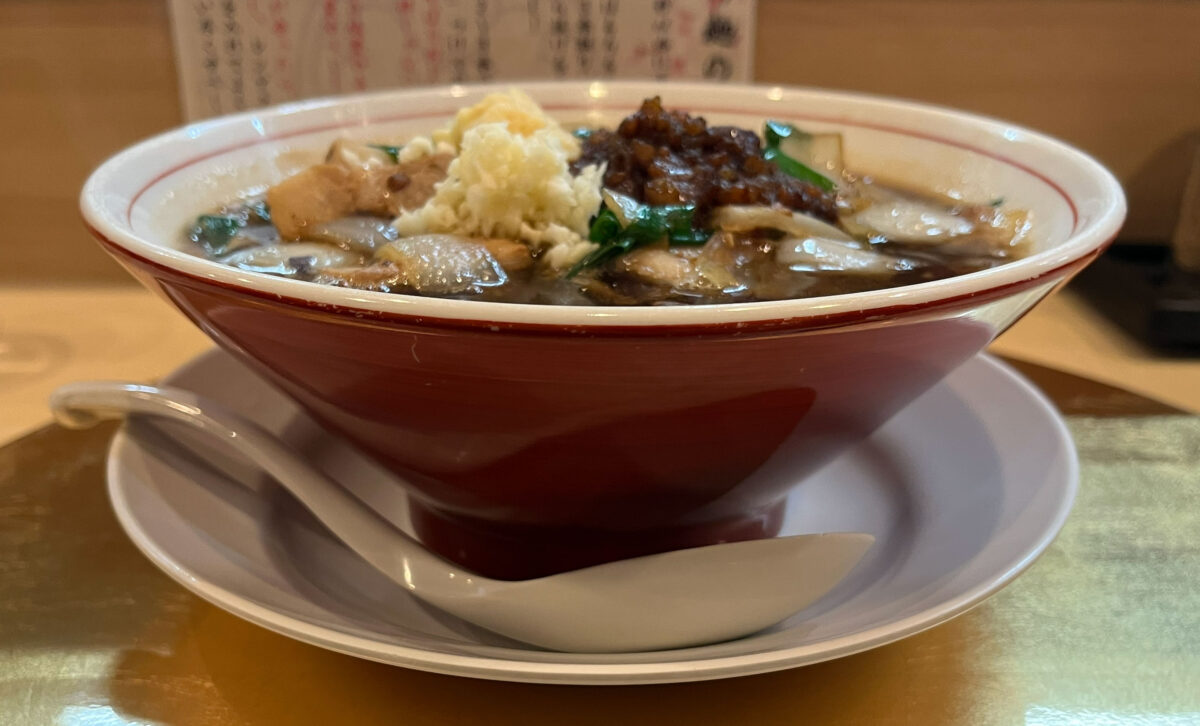 王子 八重桜 スタミナニンニク醤油ラーメン