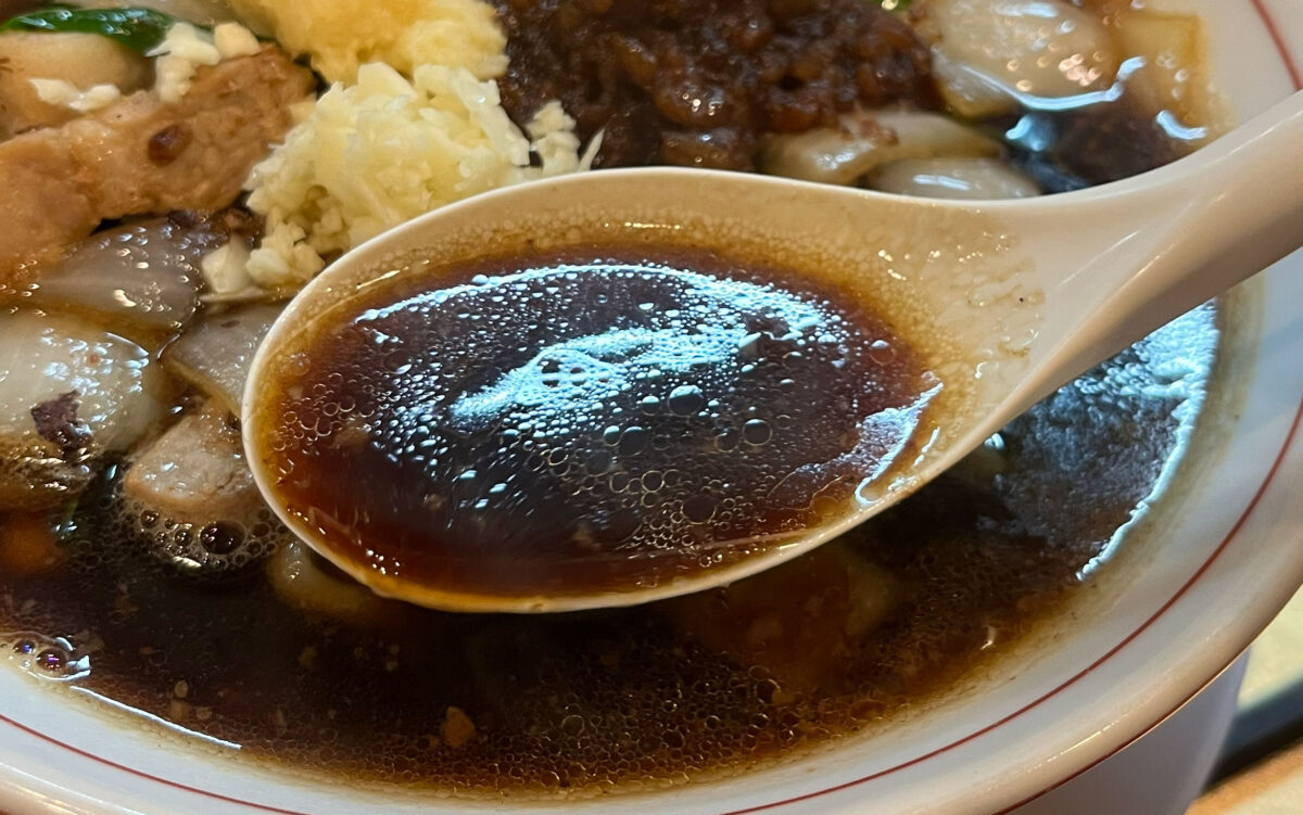 王子 八重桜 スタミナニンニク醤油ラーメン
