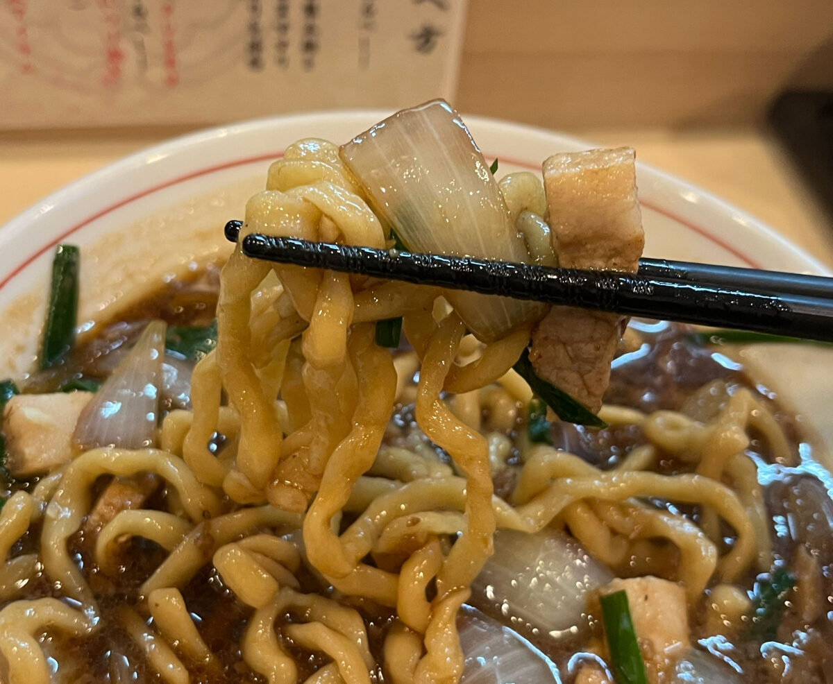 王子 八重桜 スタミナニンニク醤油ラーメン