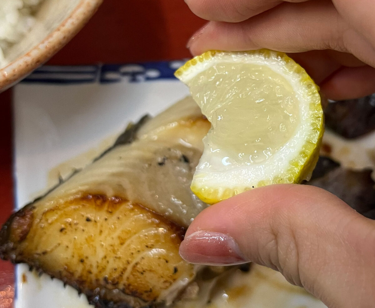 王子神谷 まるよし食堂 銀ダラ定食