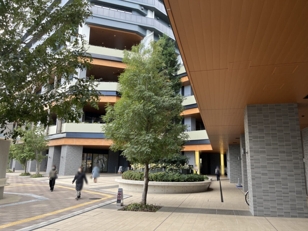 十条 三菱UFJ銀行 ATM