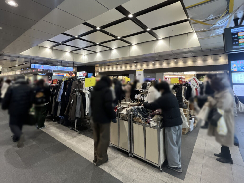 エキュート赤羽きた ヨリミチ広場