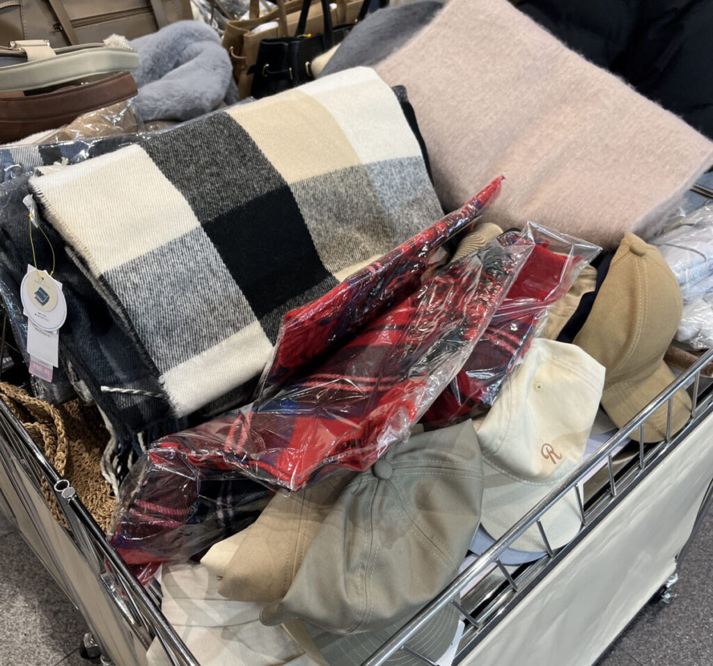 エキュート赤羽きた ヨリミチ広場