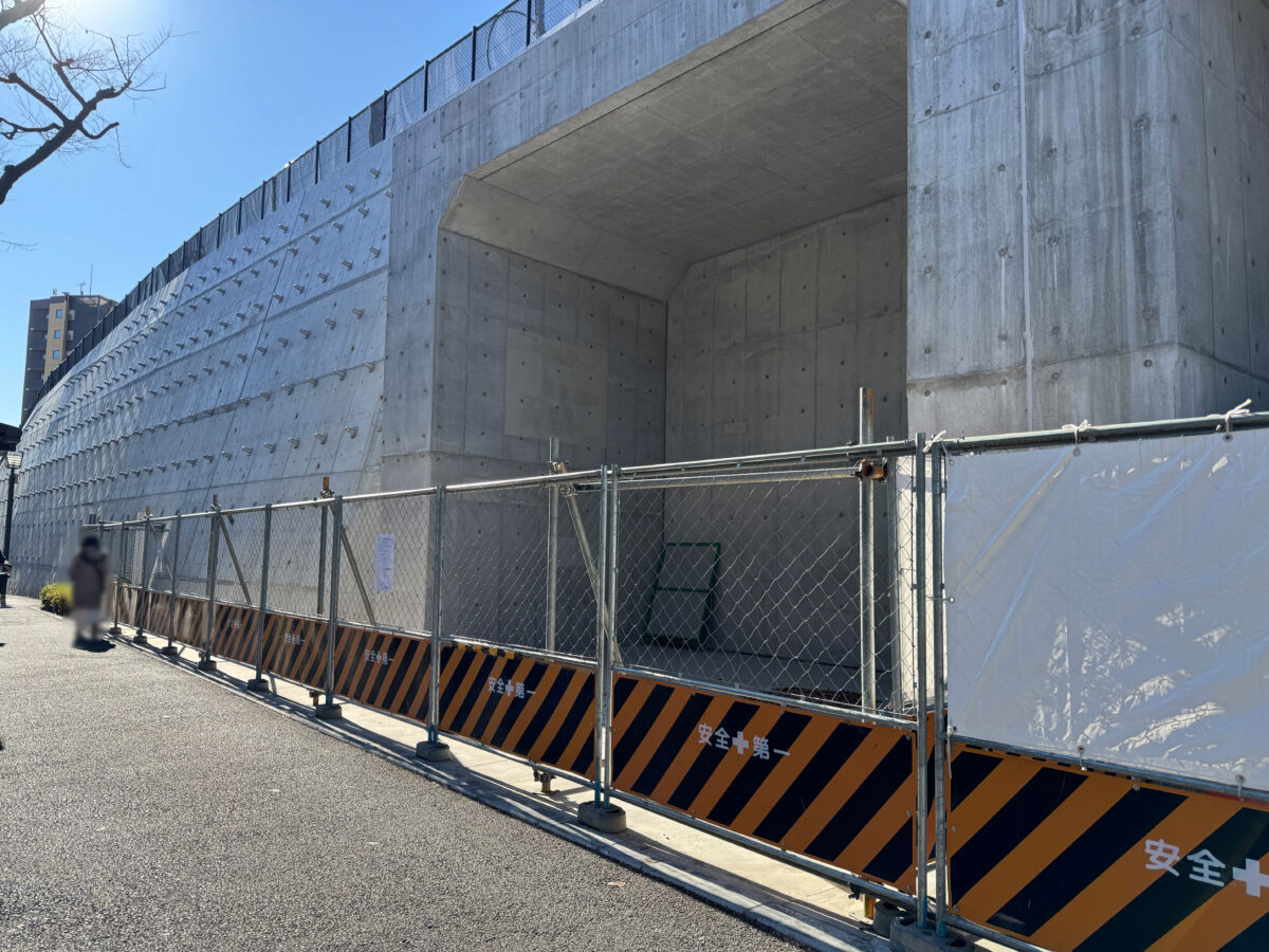 赤羽駅西側自転車駐輪場