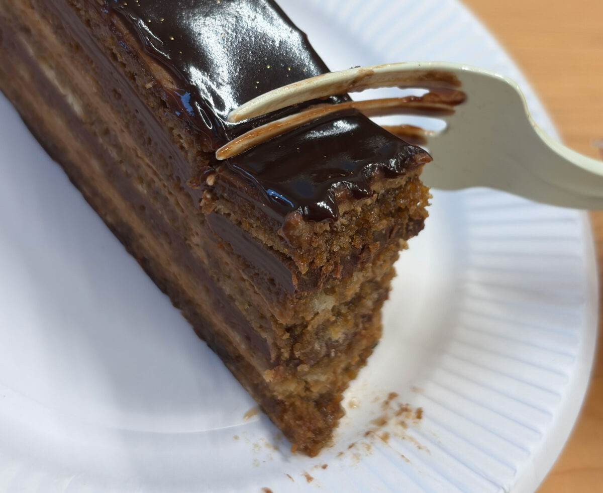 東十条 アドリア洋菓子店 オペラ