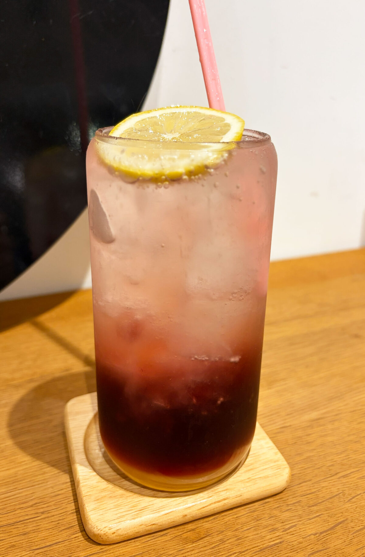 Besties cafe 夕暮れソーダ 店内