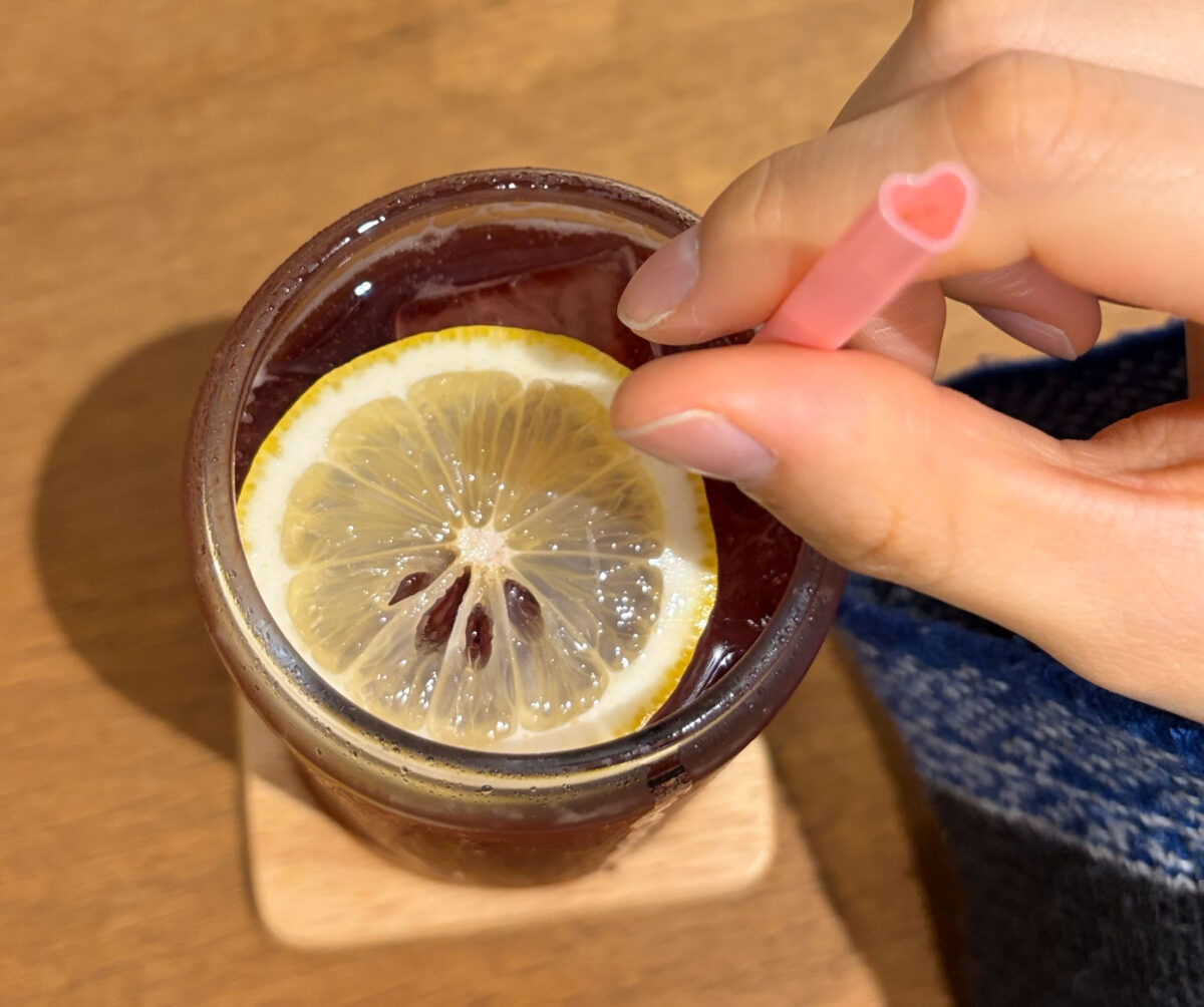 Besties cafe 夕暮れソーダ 店内