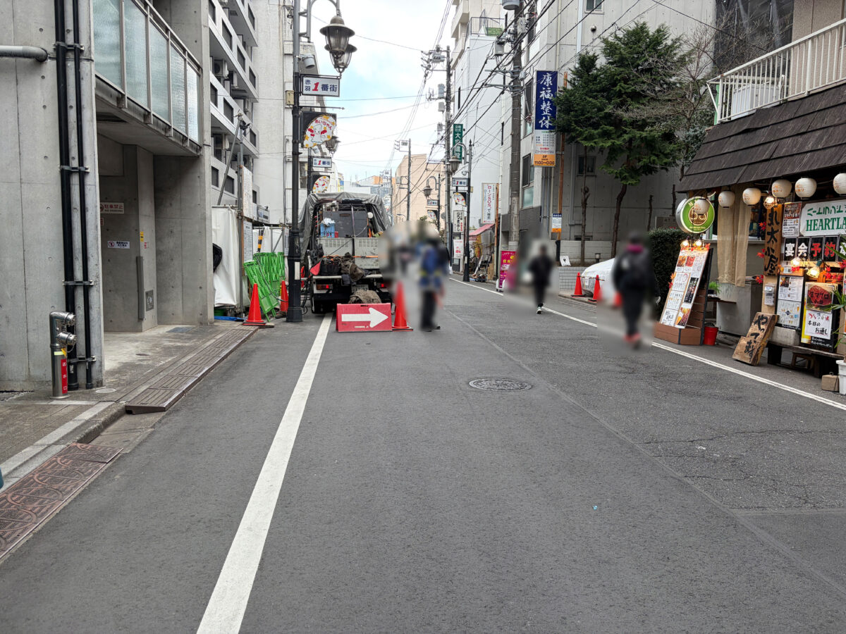 Besties cafe 夕暮れソーダ 店内