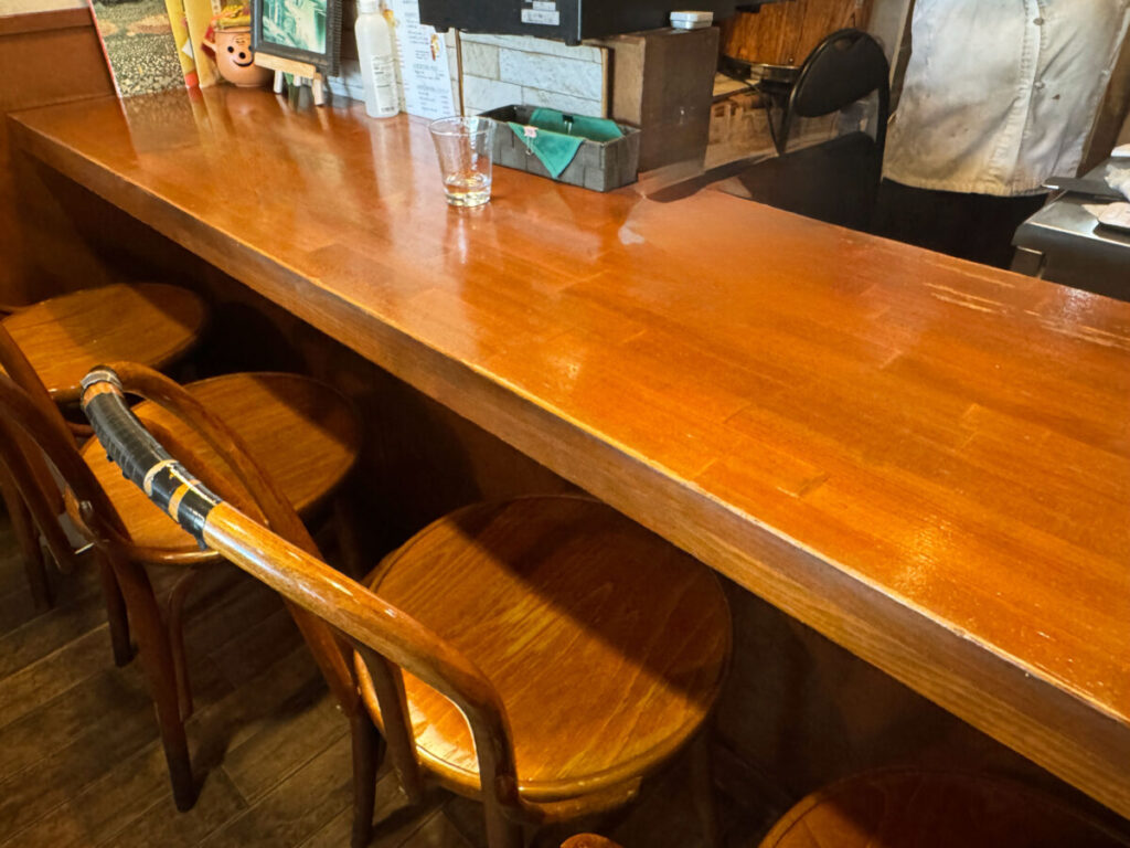十条 吉良亭 店内
